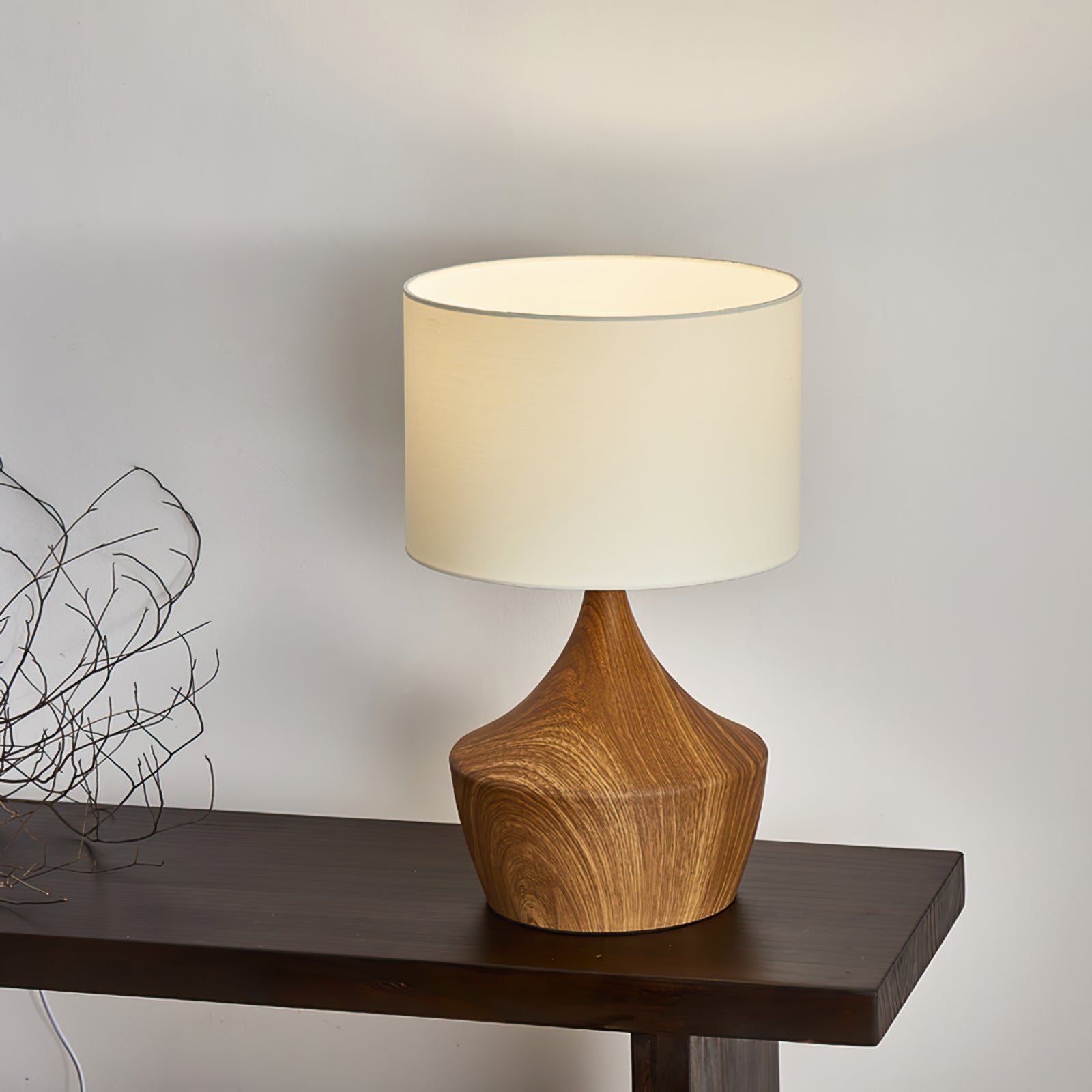 **KENDRA TISCHLAMPE – Éclairage Élégant pour Chaque Intérieur** 7