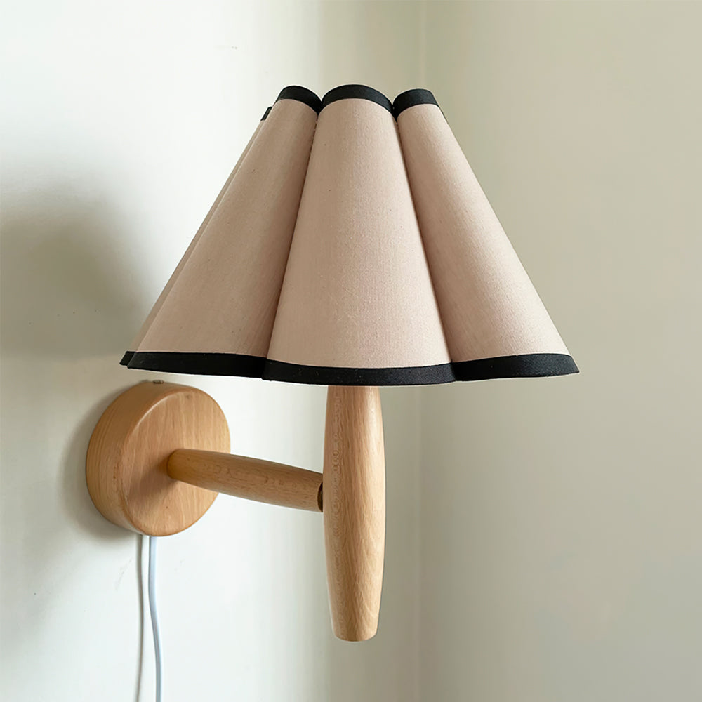 **LAMPE MURALE VINTAGE À RAYURES – Élégance Nostalgique pour Ambiance Chaleureuse** 9