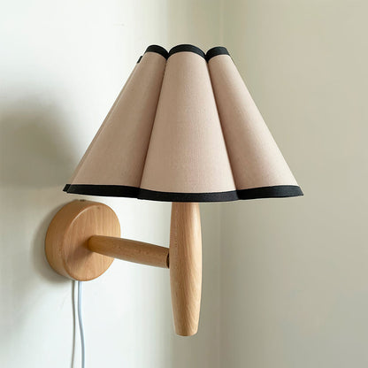 **LAMPE MURALE VINTAGE À RAYURES – Élégance Nostalgique pour Ambiance Chaleureuse** 9