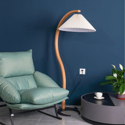 Lampadaire Bois Caprani – Élégance et Lumière Douce 5