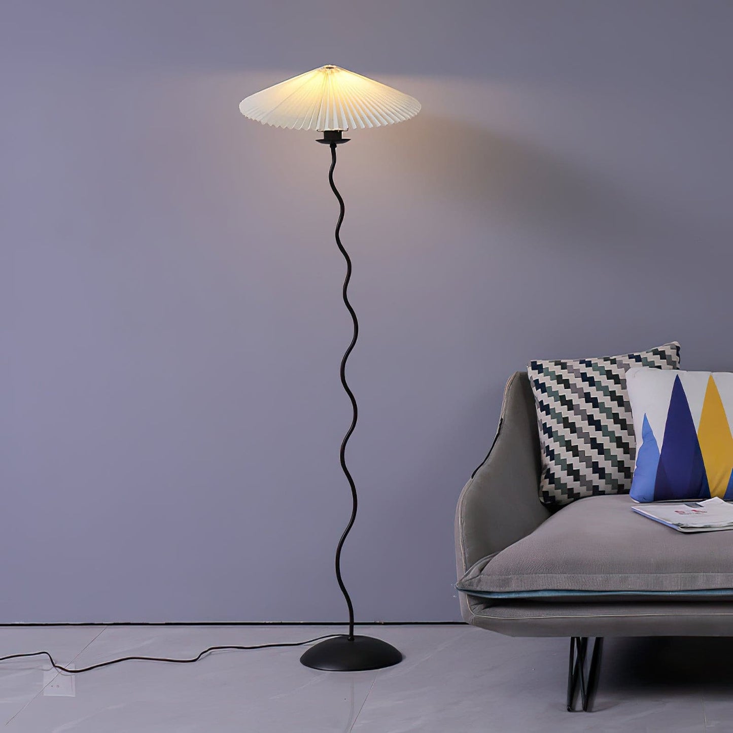 Lampadaire Sur Pied Plissé Élégant – Éclairage Chaleureux pour Votre Espace 2