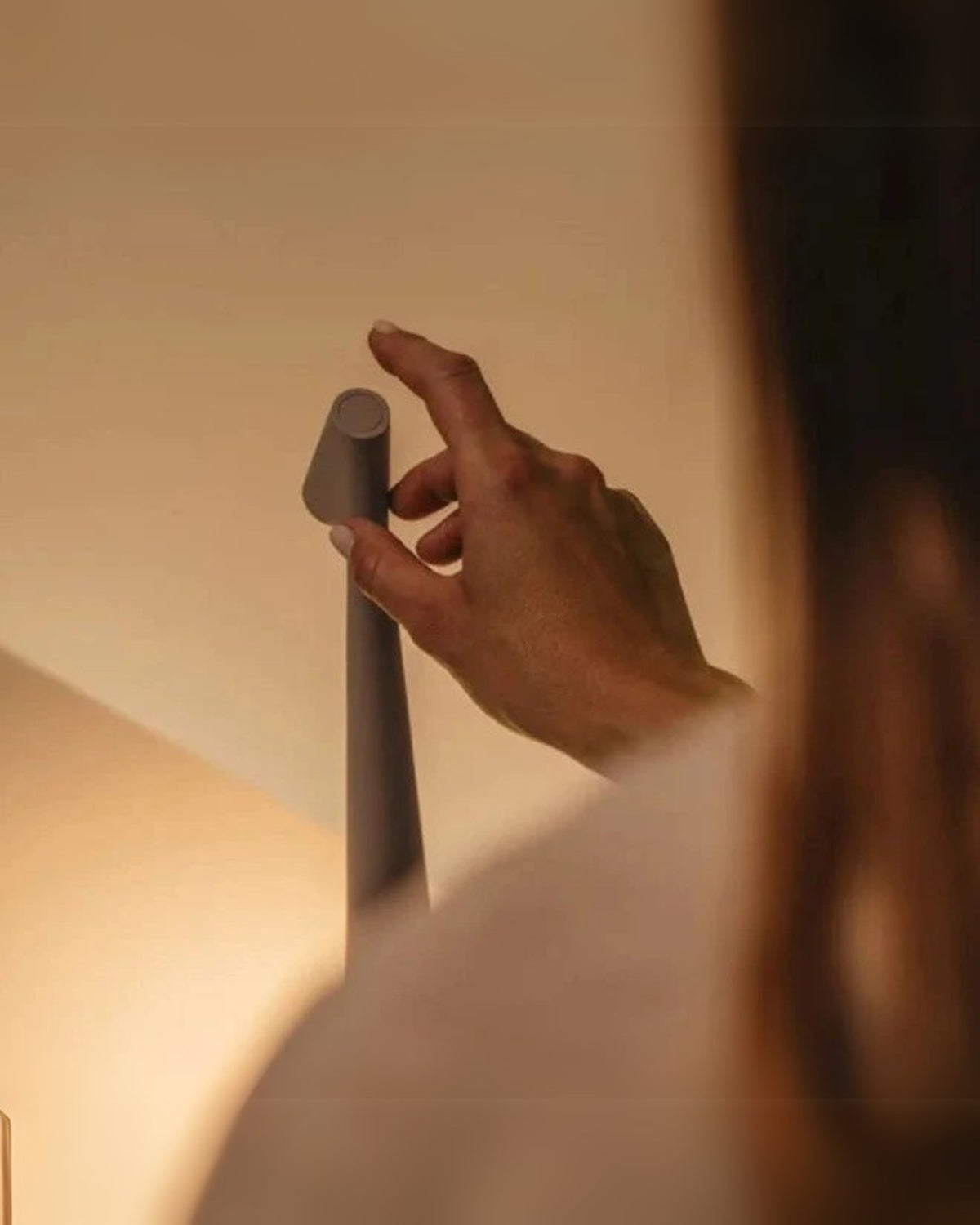 Lampe De Table Élégante Avec Abat-Jour Incliné – Éclairage Ciblé Dans Un Style Chic 7