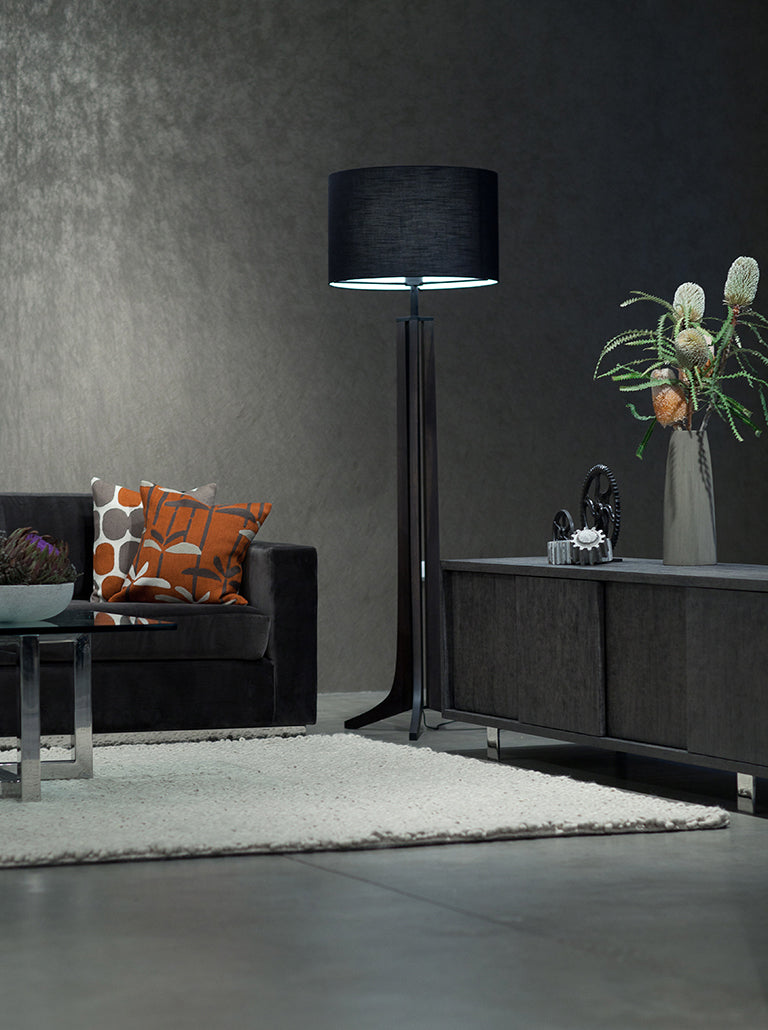 Lampe Sur Pied Forma en Bois – Éclairage Élégant pour Ambiance Chaleureuse 5