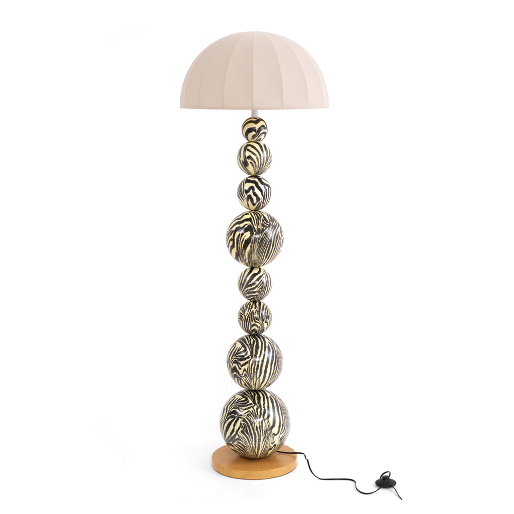 Lampe Sur Pied Zebra Design – Éclairage Artistique Avec Touche Moderne 1