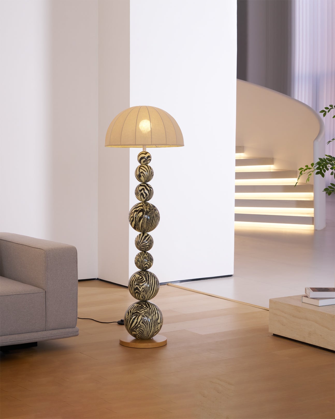 Lampe Sur Pied Zebra Design – Éclairage Artistique Avec Touche Moderne 6