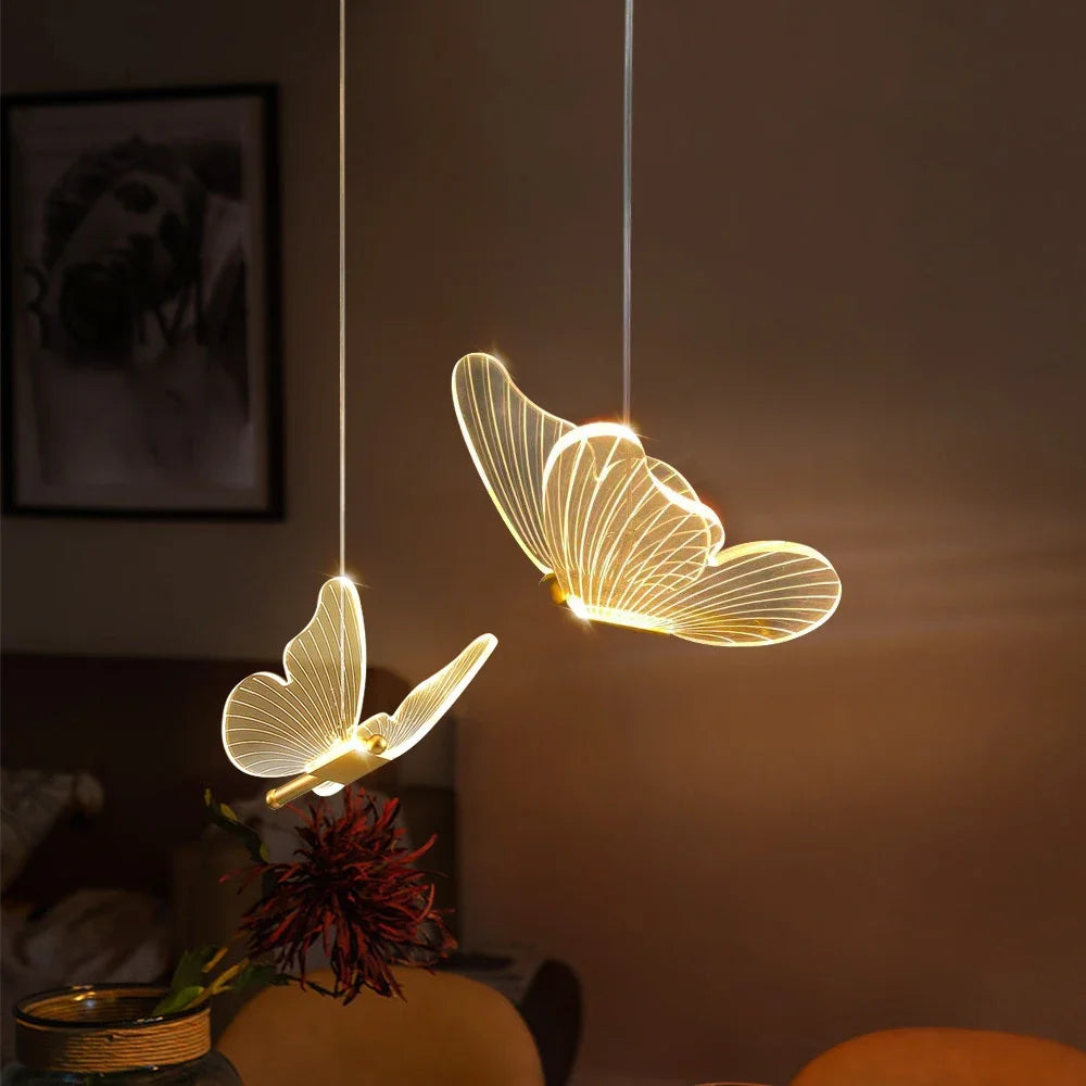 Lampe Suspendue FlutterGlow – Éclairez Votre Intérieur avec Élégance 1