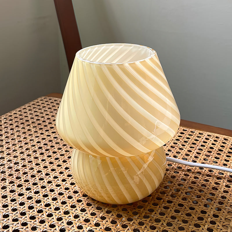 Lampe de Table en Verre Élégante – Ambiance Intemporelle et Douceur Lumineuse 13