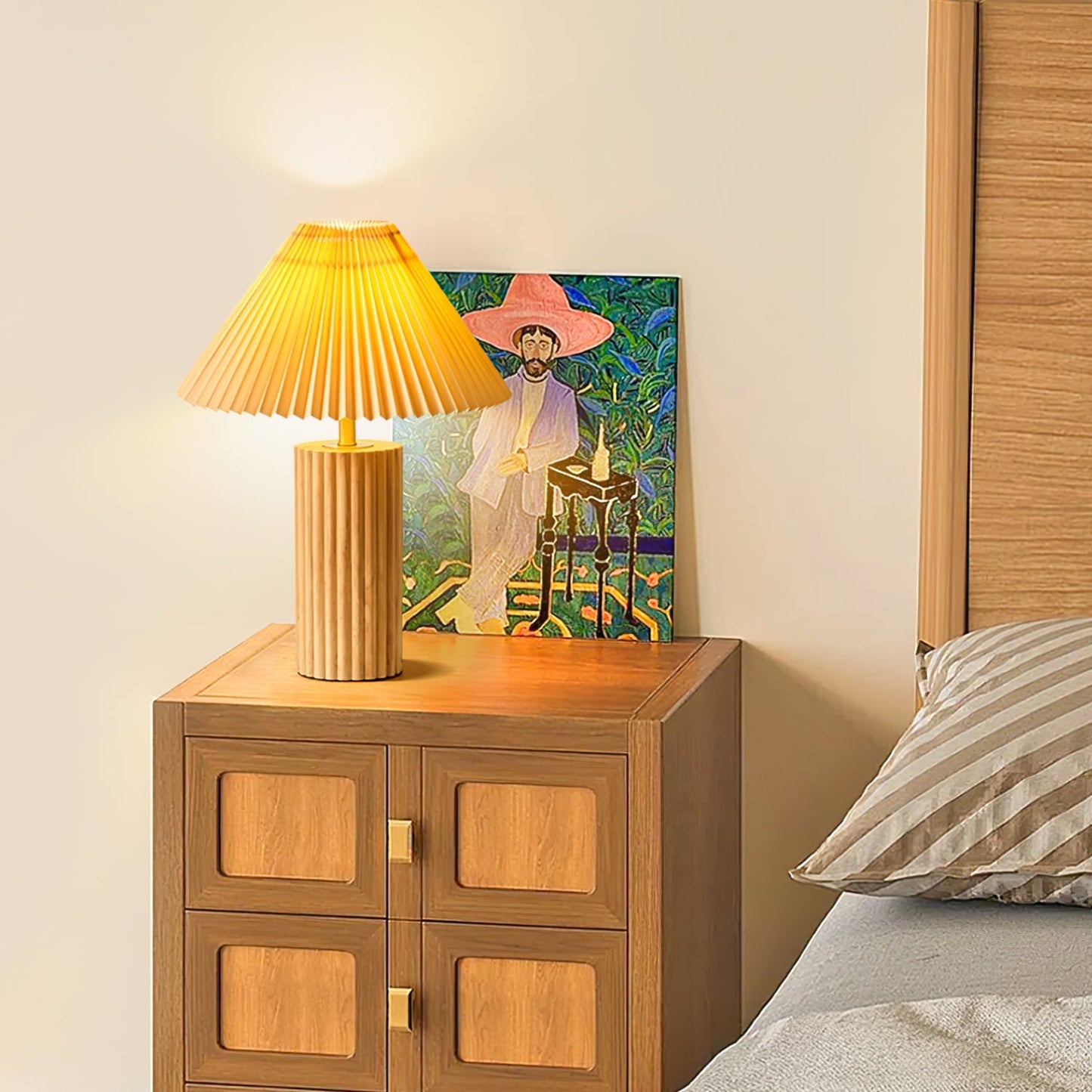 **NORA TABLE LAMP – Élégance et Fonctionnalité pour Votre Espace** 2
