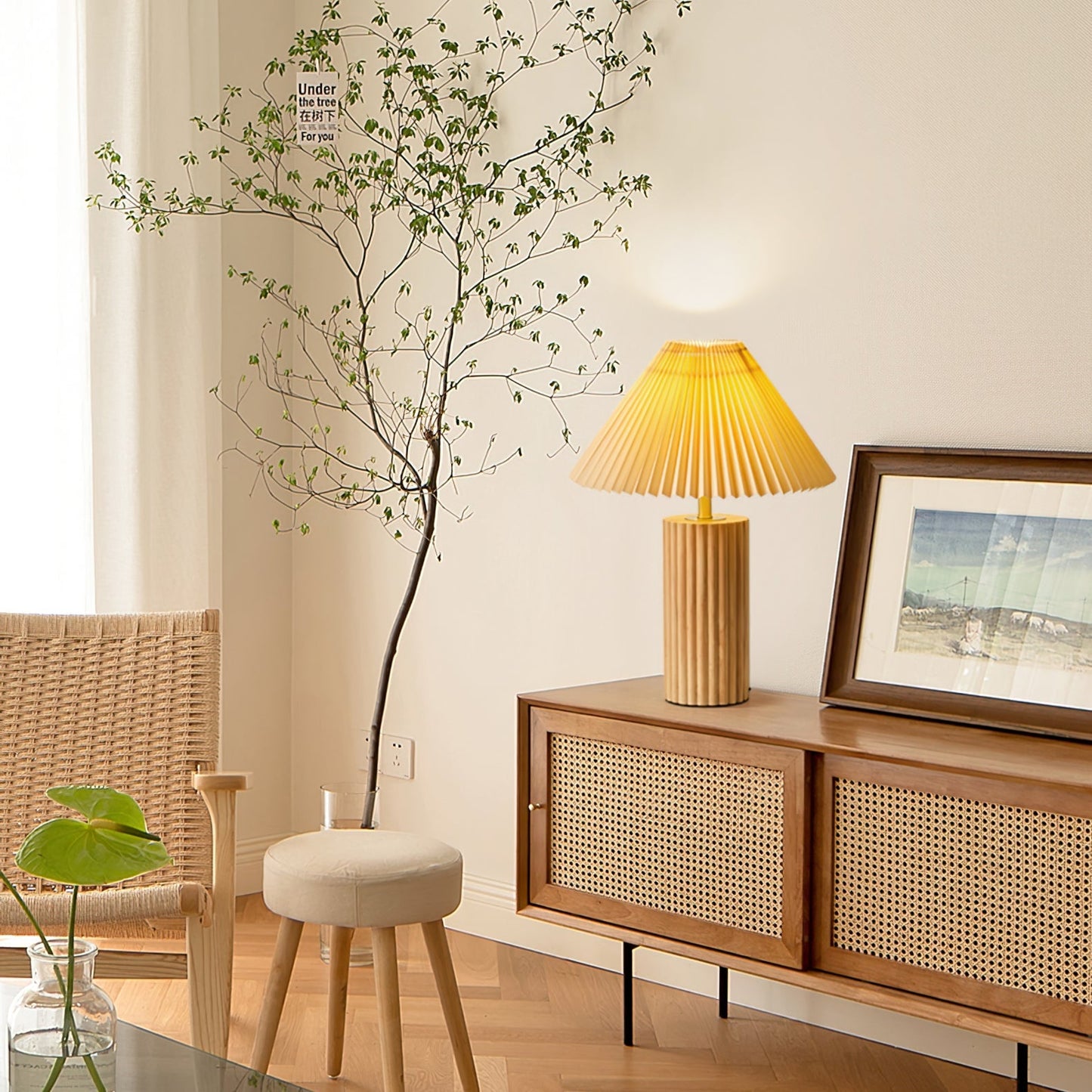 **NORA TABLE LAMP – Élégance et Fonctionnalité pour Votre Espace** 3