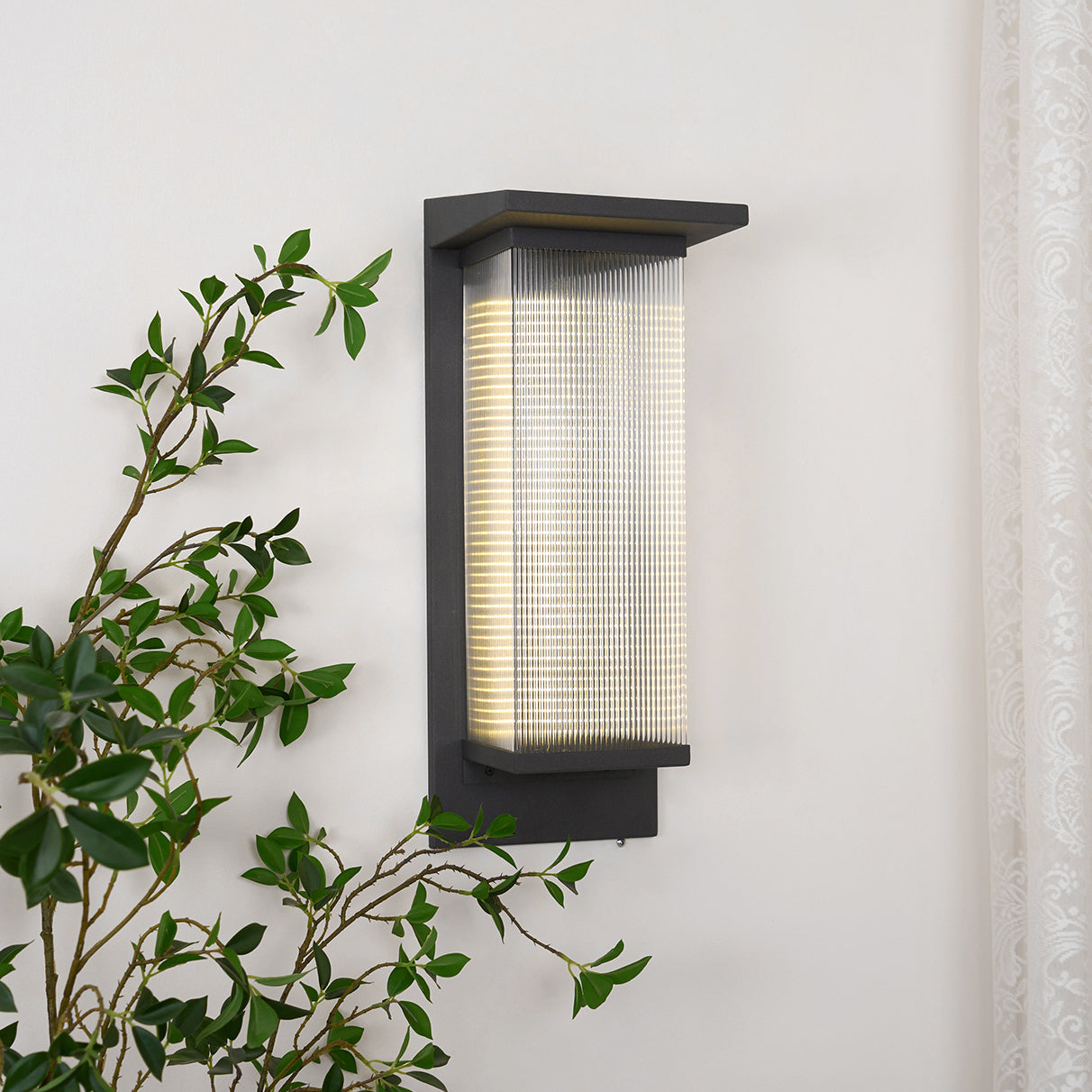 **OLERON EXTÉRIEUR WALL LAMP – Élégance et Fonctionnalité pour Votre Jardin** 2