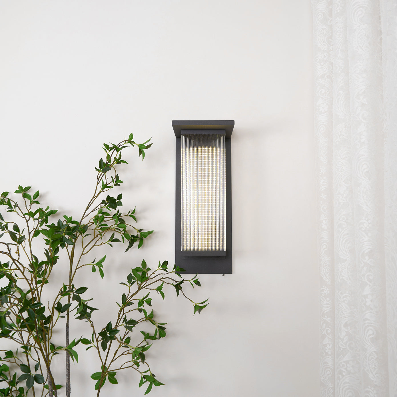 **OLERON EXTÉRIEUR WALL LAMP – Élégance et Fonctionnalité pour Votre Jardin** 5